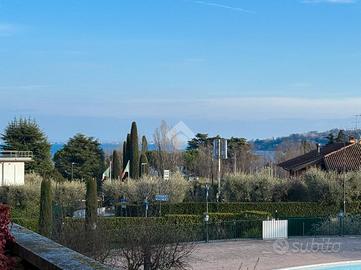 2 LOCALI A PADENGHE SUL GARDA