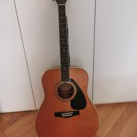 Chitarra acustica Yamaha 