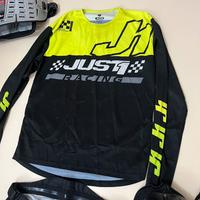 Abbigliamento cross enduro