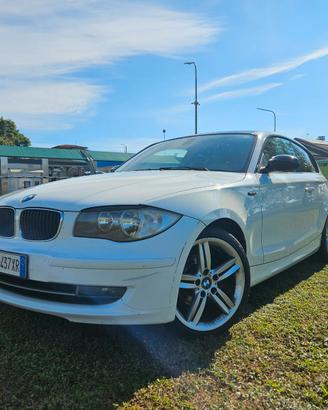 BMW E81 118i 
