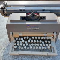 Macchina da scrivere Olivetti Linea 98