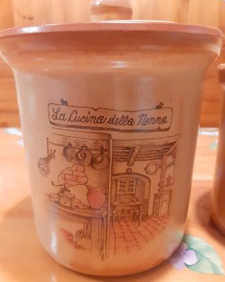 vasi terracotta  da cucina con coperchio