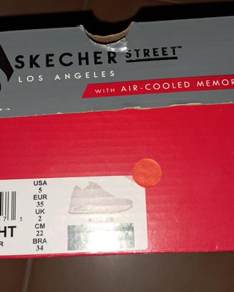 Skecher Street Los Angeles
