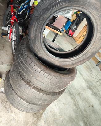 Pneumatici 195/60/16 