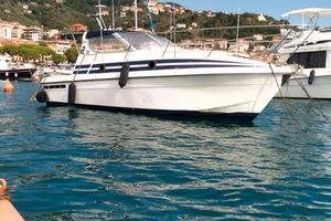 BARCA CON DUE CABINE LETTO