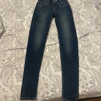 Jeans Levi’s 535 super skinny taglia 25