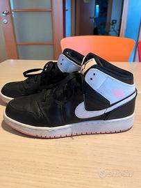 Nike Air Jordan 1 Mid GS "White Light Arctic Pink