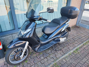 Scooter Piaggio Beverly 250