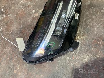 FARO ANTERIORE DESTRO RENAULT CLIO Serie V 148R006