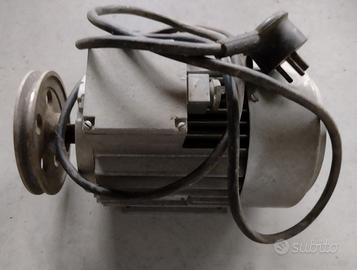 Motore elettrico mulino mais 380v usato kw1.5 zse