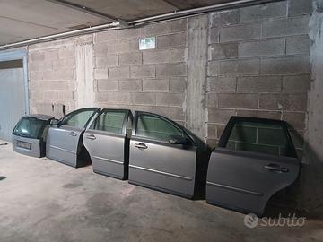 Vari ricambi per Volvo V50 2.0 D anno 2004/2011