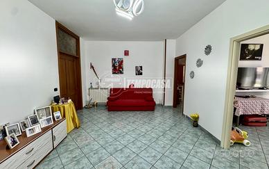 Appartamento a Trentola-Ducenta 4 locali