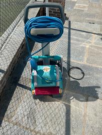 robot Piscina dolphin diagnostic 2001