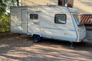 Roulotte Caravelair 490