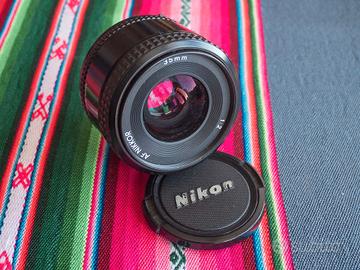 Nikon AF Nikkor 35mm f/2