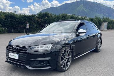 AUDI S4 Avant 3.0 TFSI quattro tiptronic Business