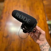 Rode VideoMic Pro+ – Microfono videocamera top
