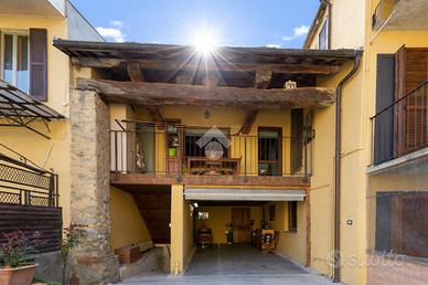 3 LOCALI A LUSERNA SAN GIOVANNI