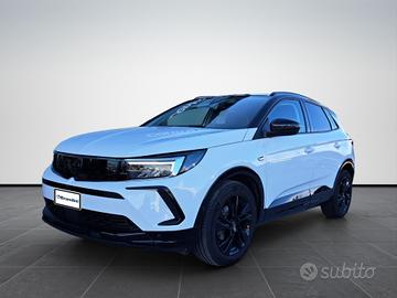 OPEL GRANDLAND GS HYBRID 136 HP