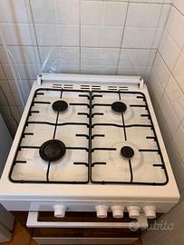 Piano cottura e forno a gas Beko