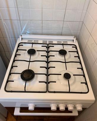Piano cottura e forno a gas Beko