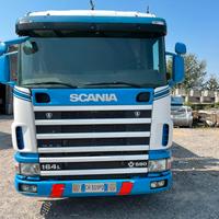 Camion 3 Assi Ribaltabile Con Gru