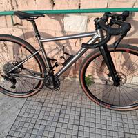 Gravel Titanio Triban GRVL 900