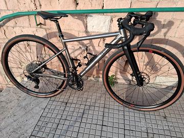Gravel Titanio Triban GRVL 900