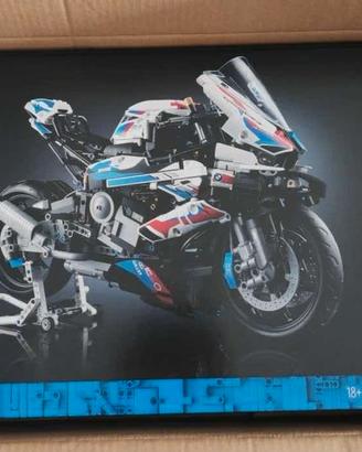 LEGO 42130 BMW 1000RR
