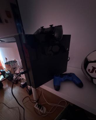 Ps4 più due controller