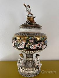 Vaso a coppa CAPODIMONTE