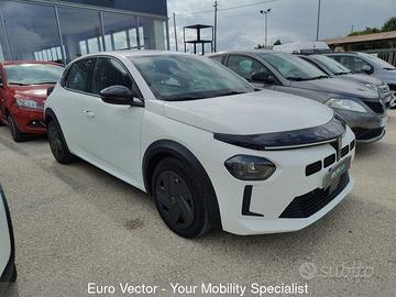 Lancia Ypsilon Hybrid e-DCT