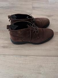 Scarpe di camoscio testa di moro