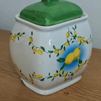 Barattolo in porcellana con coperchio 