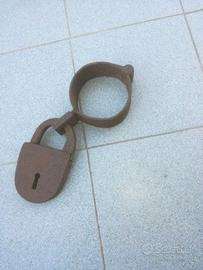 Antico lucchetto militare prigionia