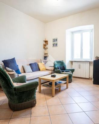 3 LOCALI A SANT'ANGELO ROMANO