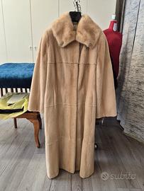 Pelliccia di visone epilato chiaro