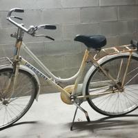 Bicicletta donna freni a bacchetta marca Peugeot