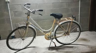 Bicicletta donna freni a bacchetta marca Peugeot