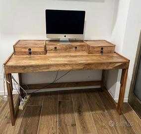 Scrivania in legno di mango e scaffale omaggio