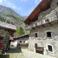 CASA SEMINDIPENDENTE A VALSAVARENCHE