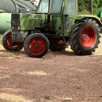 Trattore Fendt FARMER 307 Targa libretto