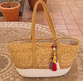 Borsa da Mare in Paglia Intrecciata con Nappe