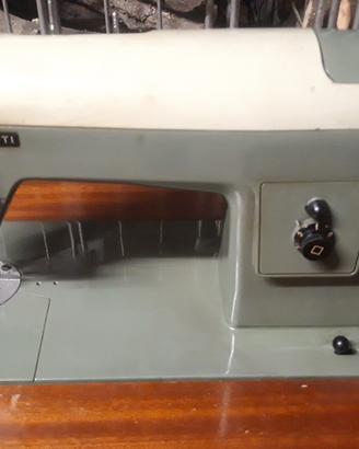 macchina da cucire borlotti modello 1090 del 1960