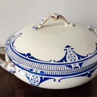  Zuppiera vintage con coperchio Lilian di Burleigh