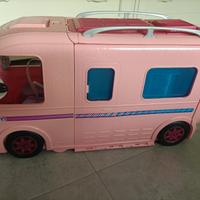 Barbie camper dei sogni con piscina