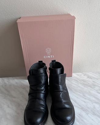 Stivaletto donna in pelle nero