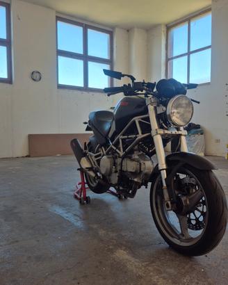 Ducati Monster Dark 