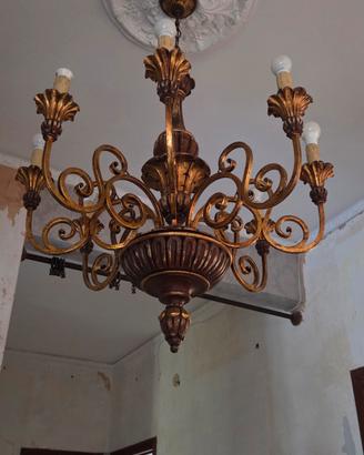 Lampadario vintage in legno/metallo dorato-8 luci