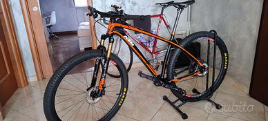 KTM Aera Pro 29 Carbon L – Fox Factory, XT 12v,